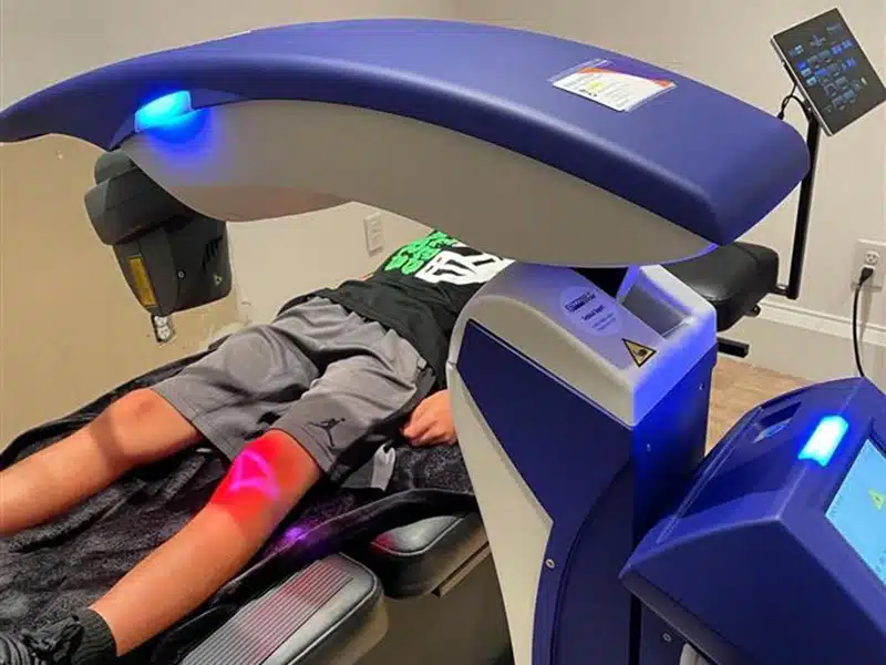 laser-treatment at Bergtold Chiropractic Naples Florida